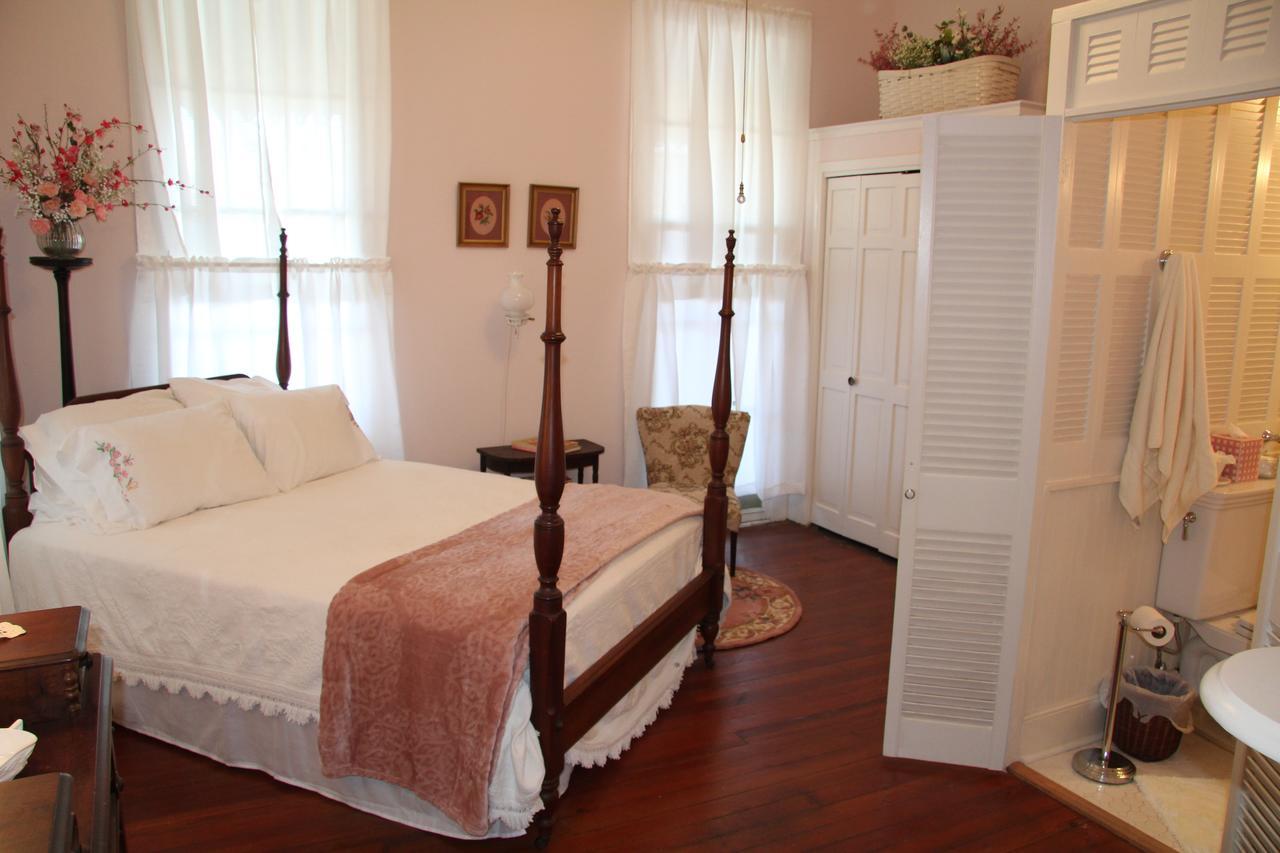 Riverboat Bed & Breakfast Натчес Екстериор снимка