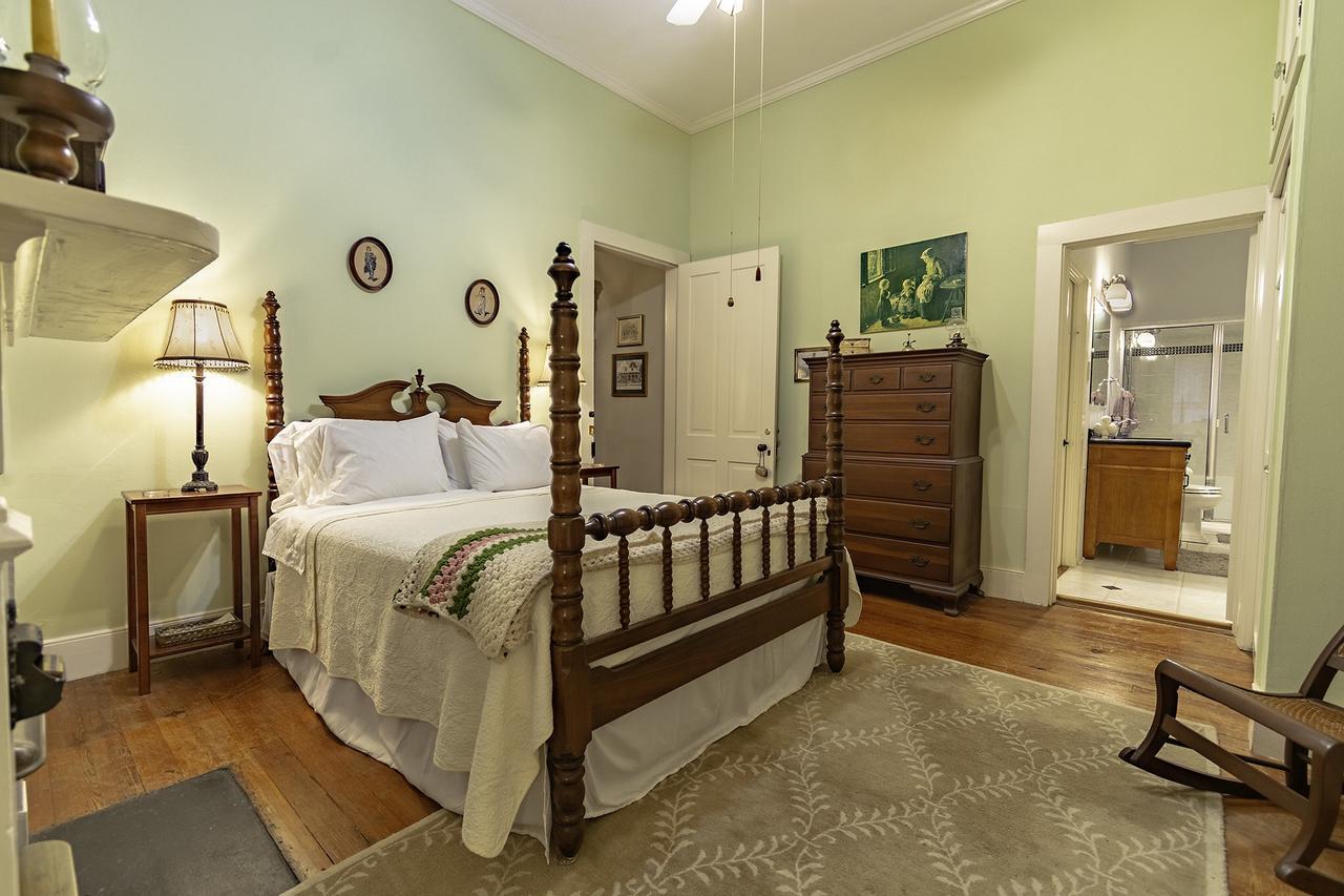 Riverboat Bed & Breakfast Натчес Екстериор снимка
